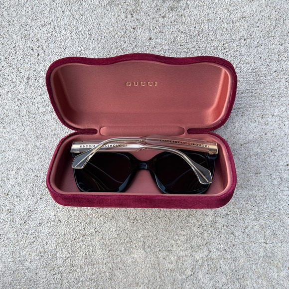 ❌SOLD❌Gucci Sunglasses - Picture 5 of 13